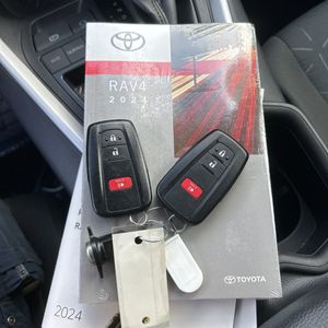 2024 Toyota RAV4 XLE — миниатюра 54