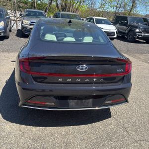 HYUNDAI SONATA HYBRID SEL - 7