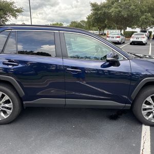 صورة مصغرة 11 لـ 2025 Toyota RAV4 XLE PREMIUM