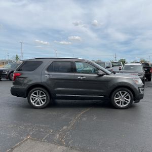 FORD EXPLORER LIMITED - 10