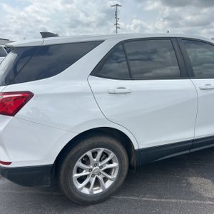 CHEVROLET EQUINOX LS - 9