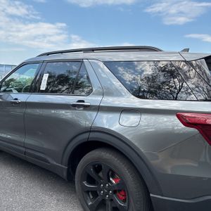 FORD EXPLORER ST - 6