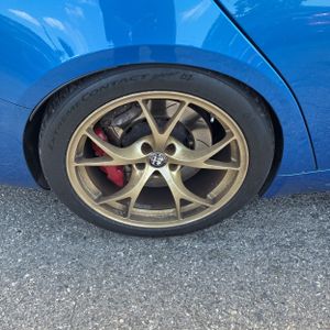 2018 ALFA Romeo GIULIA QUADRIFOGLIO — миниатюра 19