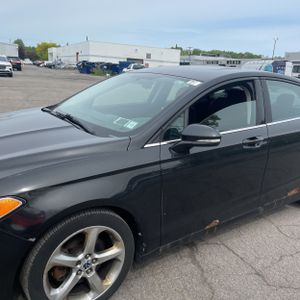 FORD FUSION SE - 2
