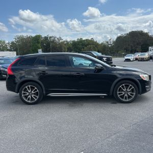 Volvo V60 Cross Country T5 - 10