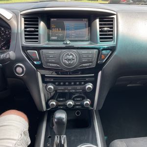 2014 Nissan PATHFINDER SV 照片 39