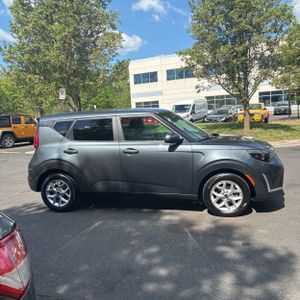 KIA SOUL LX - 10