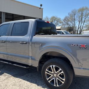 FORD F-150 XL - 6