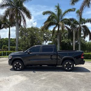 2023 RAM 1500 REBEL 照片 3