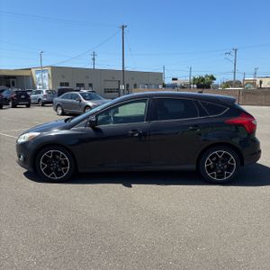 FORD FOCUS SE - 3
