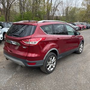 FORD ESCAPE TITANIUM - 8