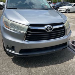 صورة 56 لـ 2016 Toyota HIGHLANDER XLE