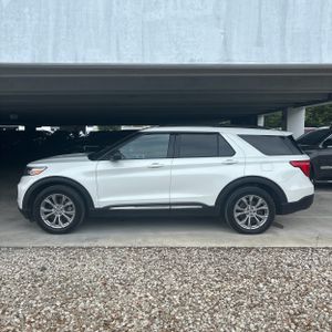 2022 FORD EXPLORER XLT 照片 3