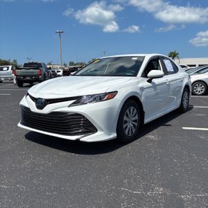 TOYOTA CAMRY - 1