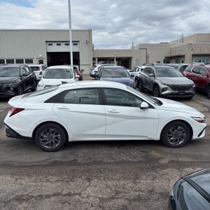 HYUNDAI ELANTRA SEL - 10