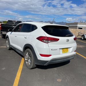 HYUNDAI TUCSON SE - 5