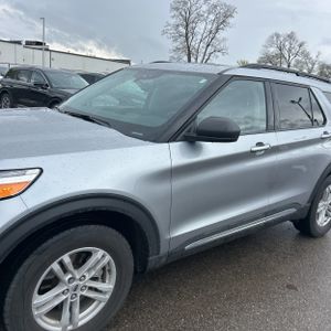 FORD EXPLORER XLT - 2