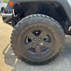 صورة مصغرة 17 لـ 2014 JEEP WRANGLER SPORT