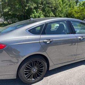 FORD FUSION SE - 9