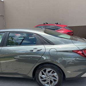 صورة 6 لـ 2024 Hyundai ELANTRA SEL
