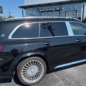 2024 Mercedes-BENZ GLS 照片 9