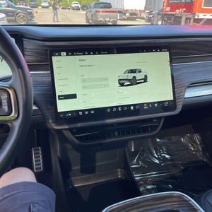 2022 Rivian R1T LAUNCH EDITION — миниатюра 37