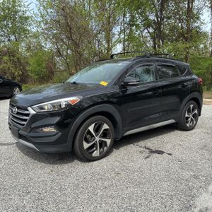 HYUNDAI TUCSON VALUE - 1