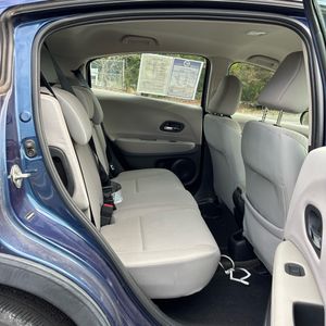 2016 Honda HR-V LX photo 35