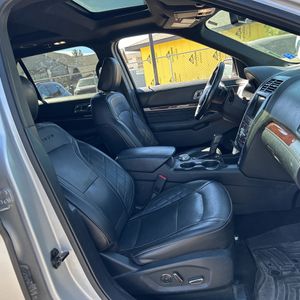 صورة 33 لـ 2018 FORD EXPLORER PLATINUM