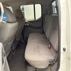 2017 Nissan FRONTIER SV thumbnail 34