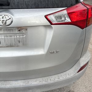 صورة 23 لـ 2015 Toyota RAV4 XLE