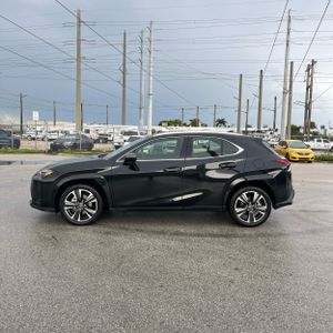 2025 Lexus UX 300H PREMIUM 照片 3
