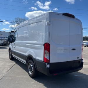 FORD TRANSIT 150 - 5