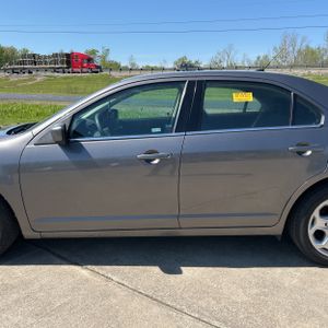 FORD FUSION SE - 4