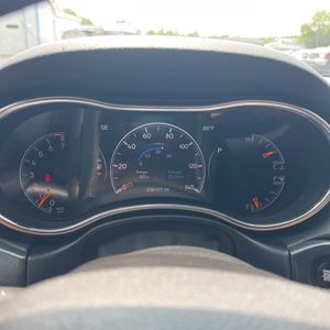 صورة مصغرة 37 لـ 2016 JEEP GRAND CHEROKEE LAREDO