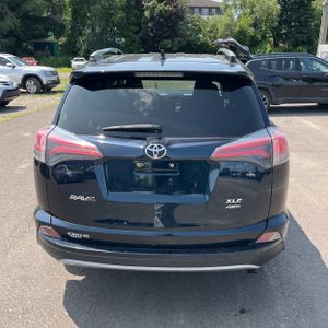 2018 Toyota RAV4 XLE — фото 7