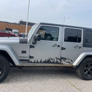 2013 JEEP WRANGLER UNLIMITED SAHARA 照片 4