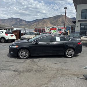FORD FUSION SE - 3