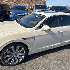 Bentley Flying Spur V8 - 2