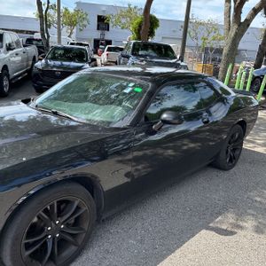 DODGE CHALLENGER R/T PLUS - 2