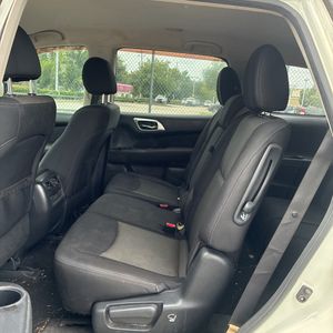 2017 Nissan PATHFINDER SV — миниатюра 34