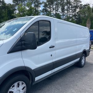 FORD TRANSIT 250 - 2
