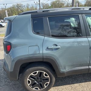 JEEP RENEGADE TRAILHAWK - 9