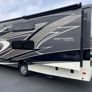 FORD E-450 CUTAWAY - 6