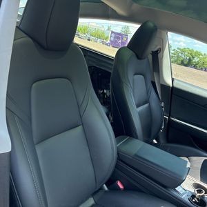 صورة مصغرة 32 لـ 2023 Tesla MODEL 3 BASE