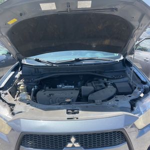 2010 Mitsubishi OUTLANDER ES thumbnail 41