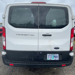 FORD TRANSIT 250 - 7