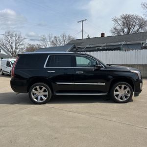 CADILLAC ESCALADE LUXURY - 10