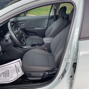 2025 KIA K4 LXS — миниатюра 32