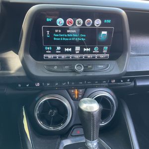2017 Chevrolet CAMARO LT thumbnail 35